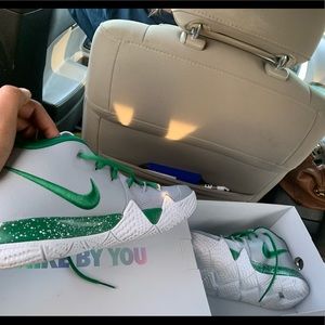 Kyrie 4 custom made basketball shoe